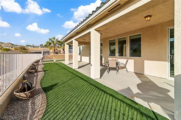 $469,900 | 3505 Cottage Meadow Way, Laughlin, NV 89029
