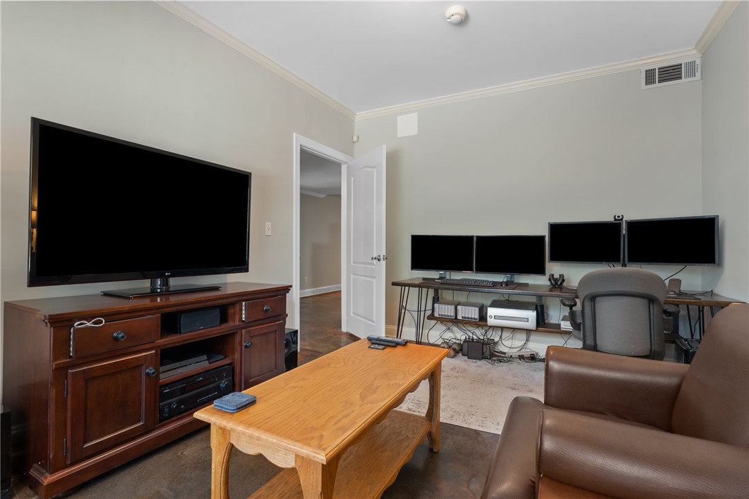 1002 Whitfield Point Road Anderson, SC 29626 - Photo 48 of 49 This versatile room offers comfortable living space and a dedicated work area.