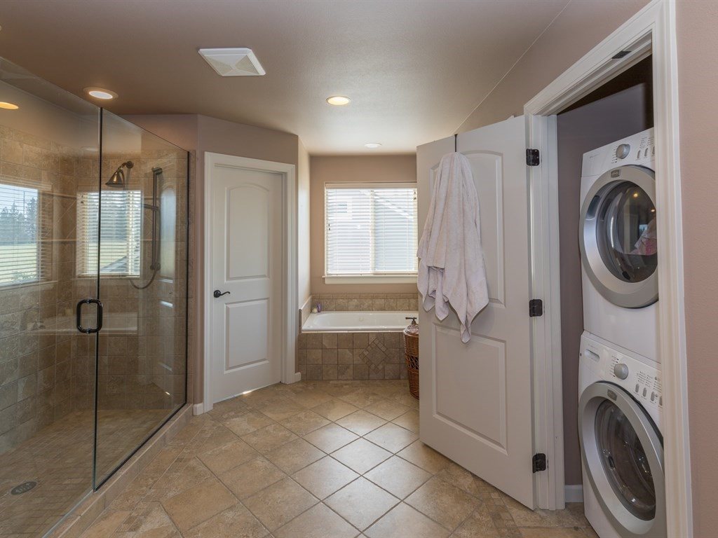 909 East Colbert Road Colbert, WA 99005 - Photo 14 of 20