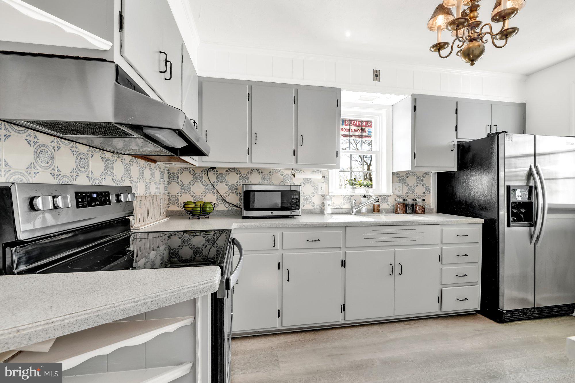 4103 Perry View Road Baltimore, MD 21236 - Photo 11 of 43