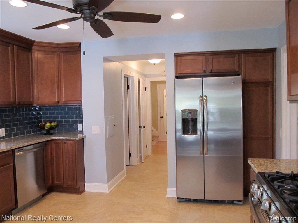 322 McMillan Road Grosse Pointe, MI 48236 - Photo 12 of 25 Kitchen