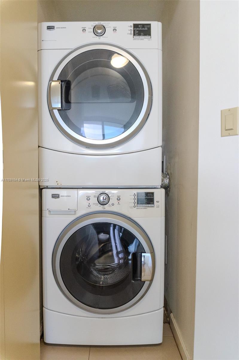 2889 McFarlane Road, Unit 1511 Miami, FL 33133 - Photo 17 of 33 Gallery Image 17