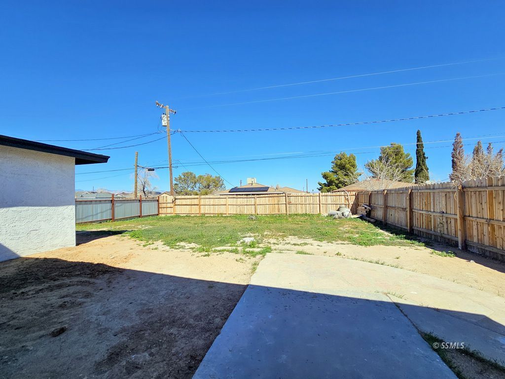 1332 West Willow Avenue Ridgecrest, CA 93555 - Photo 30 of 31
