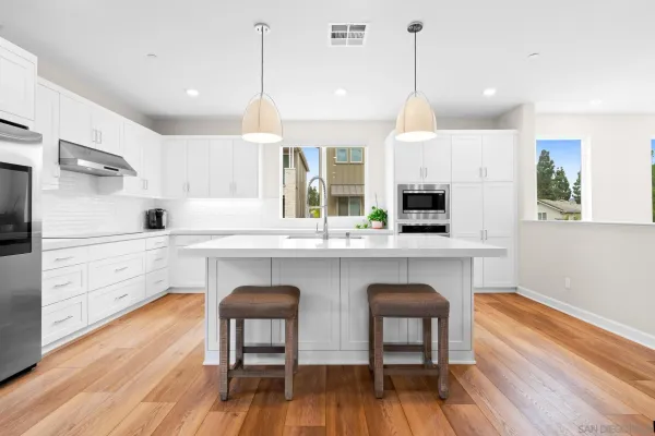 $1,695,000 | 12112 Carter Lane, San Diego, CA 92128