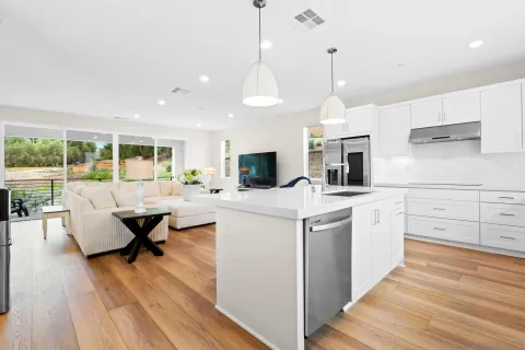 $1,695,000 | 12112 Carter Lane, San Diego, CA 92128