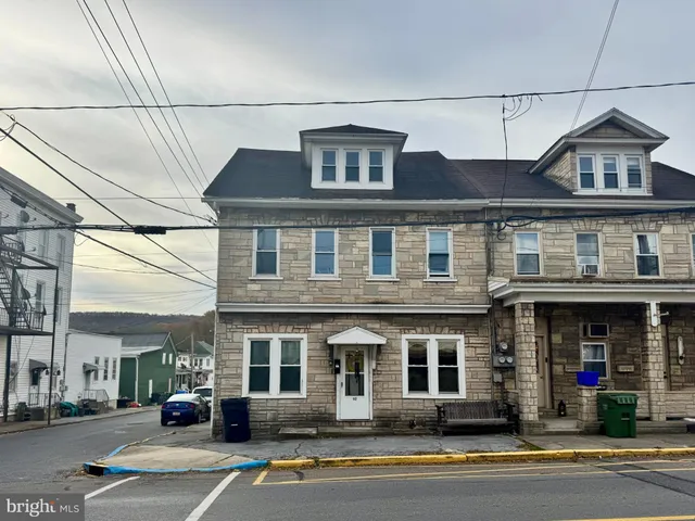 $179,500 | 101 West Main Street, Tremont, PA 17981