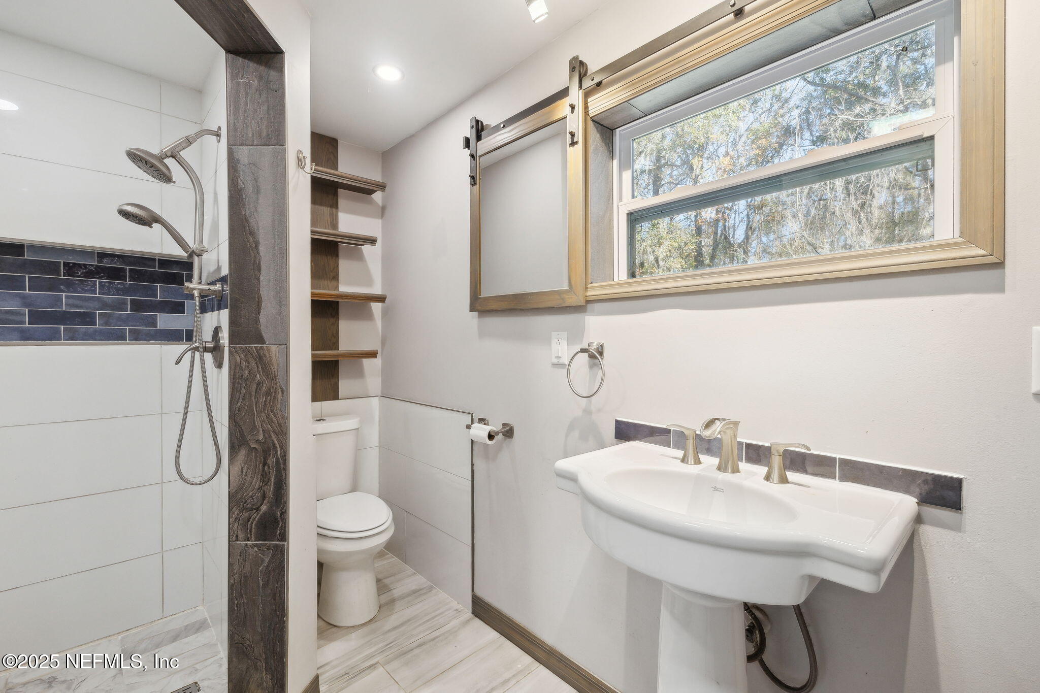 2613 Clara Road Jacksonville, FL 32216 - Photo 21 of 49 21-Primary Bathroom View 1