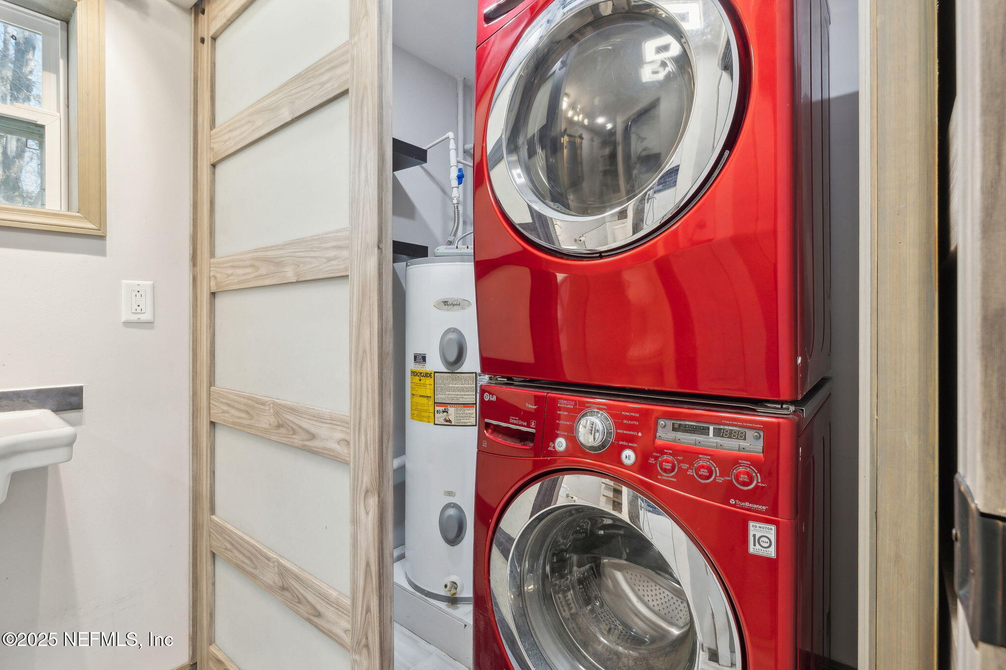2613 Clara Road Jacksonville, FL 32216 - Photo 24 of 49 24-Primary Bath:Laundry