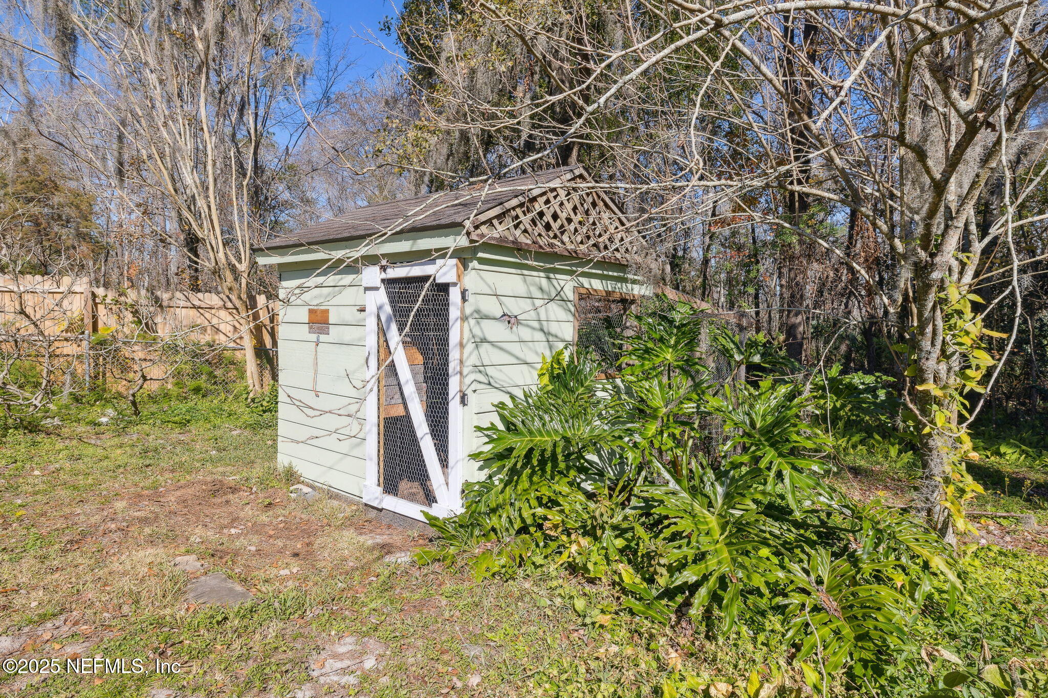 2613 Clara Road Jacksonville, FL 32216 - Photo 38 of 49 38-Chicken Coop
