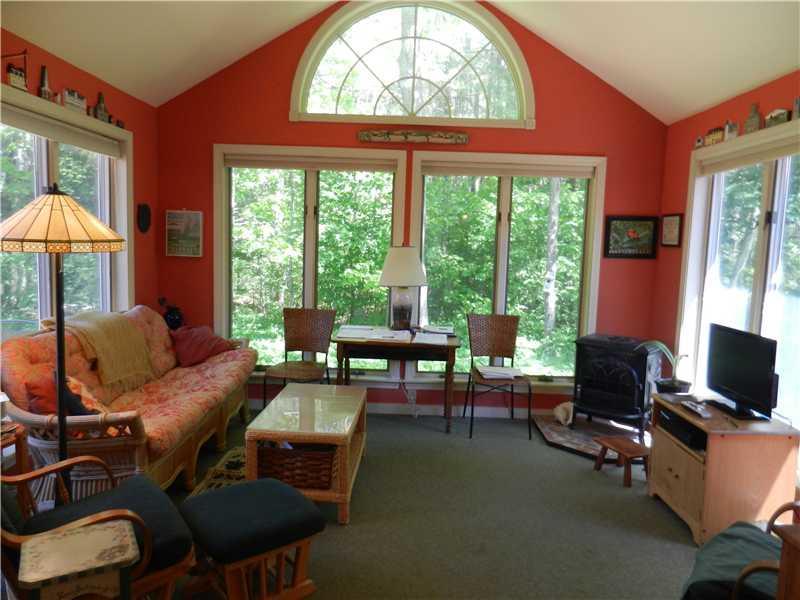 75 Vickery Lane Unity, ME 04988 - Photo 4 of 16 Den/Family/Great Room. 13 1/2 X 13...