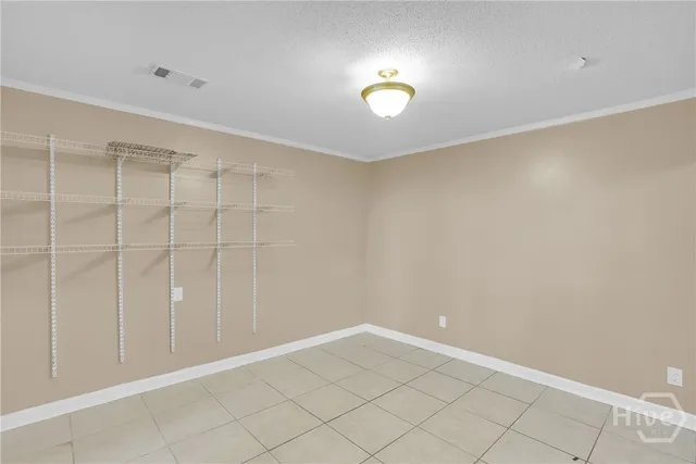 $2,400 | 2222 Bacon Park Drive, Savannah, GA 31406