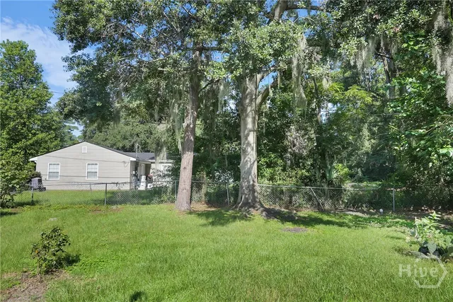 $2,400 | 2222 Bacon Park Drive, Savannah, GA 31406