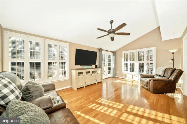 $425,000 | 5440 Lyndale Way, Frederick, MD 21703