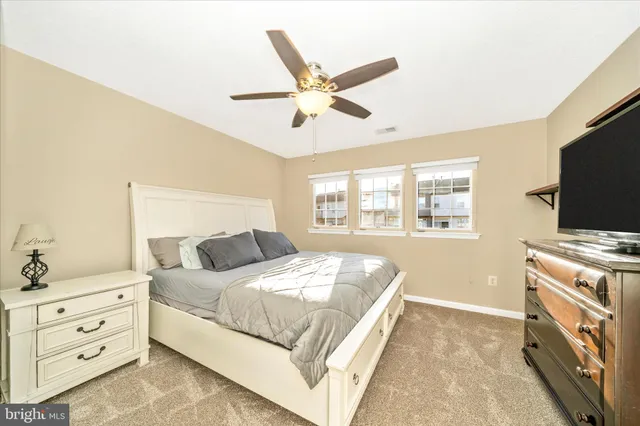 $425,000 | 5440 Lyndale Way, Frederick, MD 21703