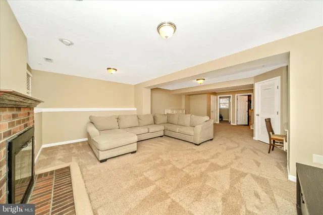 $425,000 | 5440 Lyndale Way, Frederick, MD 21703