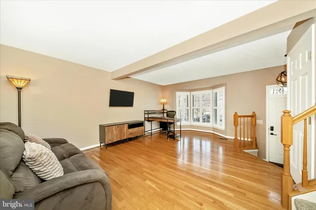 $425,000 | 5440 Lyndale Way, Frederick, MD 21703