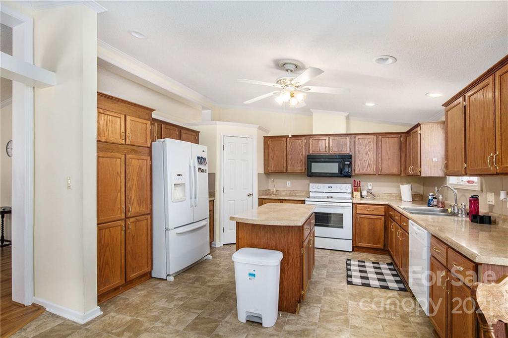 132 Rustic Road Lawndale, NC 28090 - Photo 8 of 28 Gallery Image 8