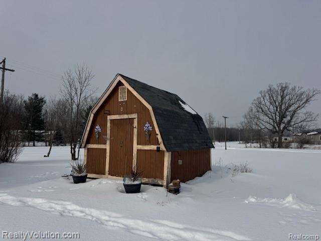 4232 Cade Road Capac, MI 48014 - Photo 4 of 21
