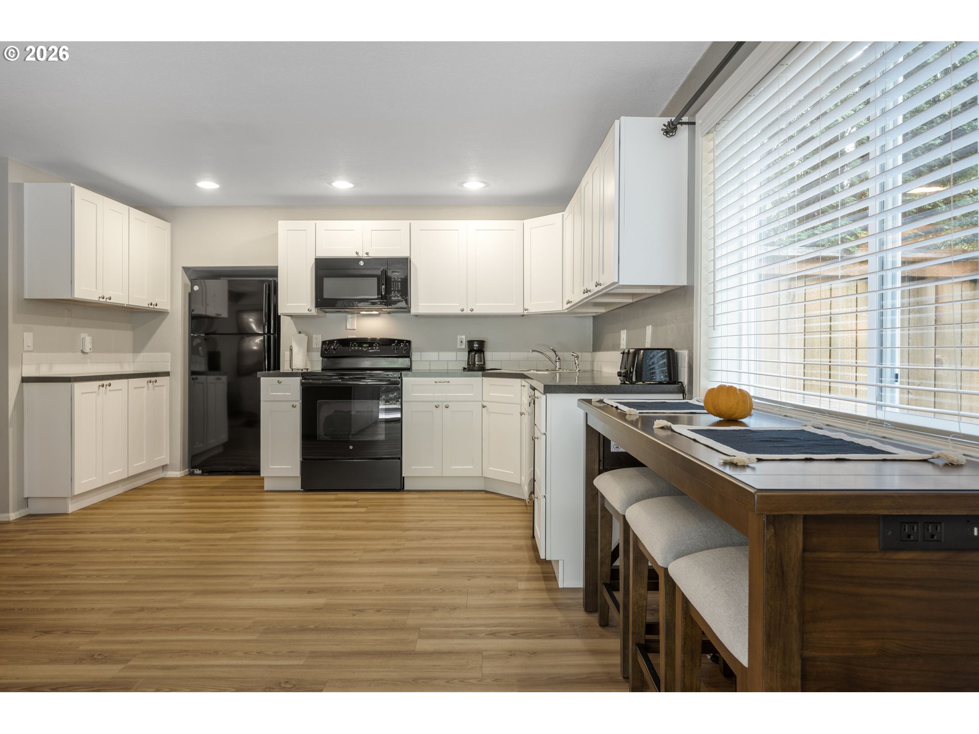 3008 Southwest Wilbard Street Portland, OR 97219 - Photo 26 of 48 Kitchen