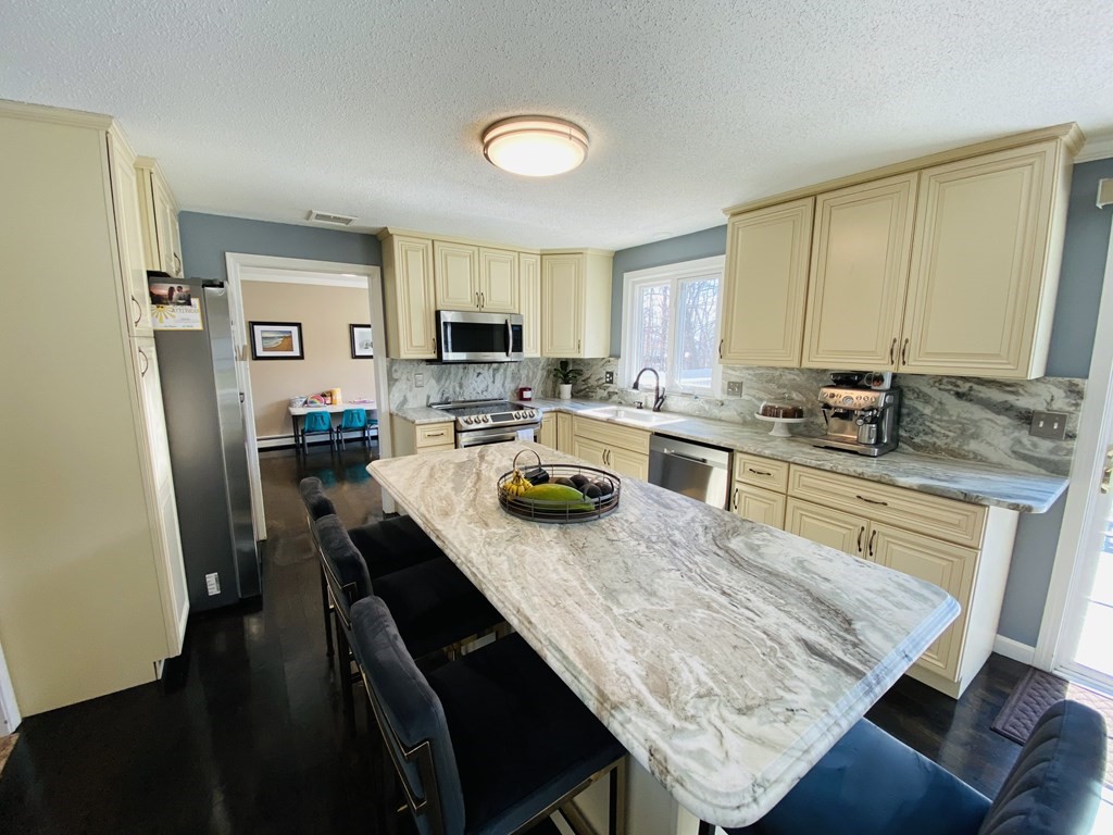 54 Silver Hill Road Milford, MA 01757 - Photo 9 of 40 Gallery Image 9