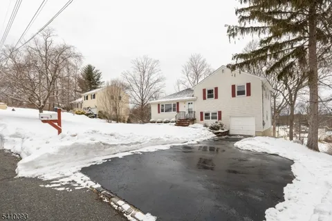 $750,000 | 5 Cherry Street, Morris Plains, NJ 07950