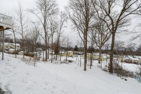 $750,000 | 5 Cherry Street, Morris Plains, NJ 07950