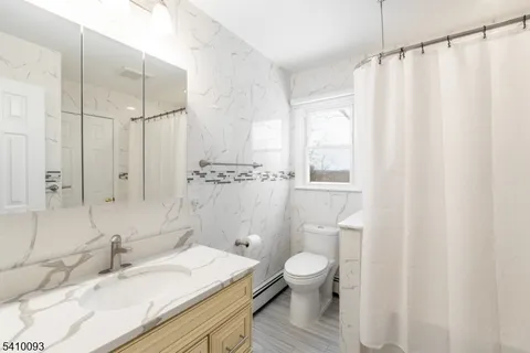 $750,000 | 5 Cherry Street, Morris Plains, NJ 07950