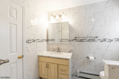 $750,000 | 5 Cherry Street, Morris Plains, NJ 07950