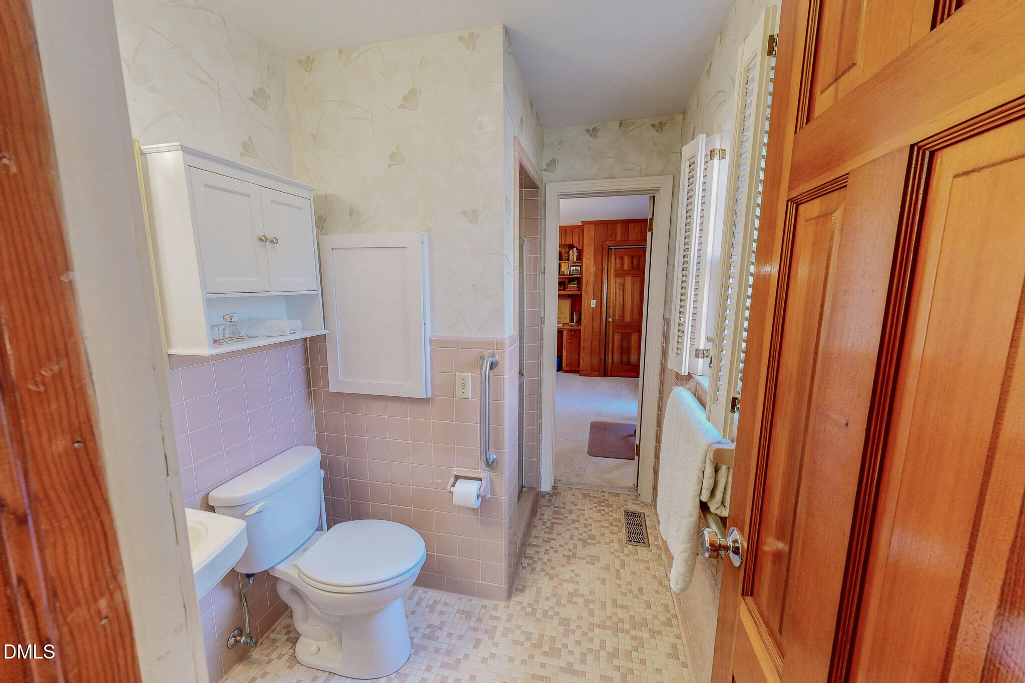 382 Wimbledon Drive Roxboro, NC 27573 - Photo 40 of 66 a bathroom with a toilet and a shower