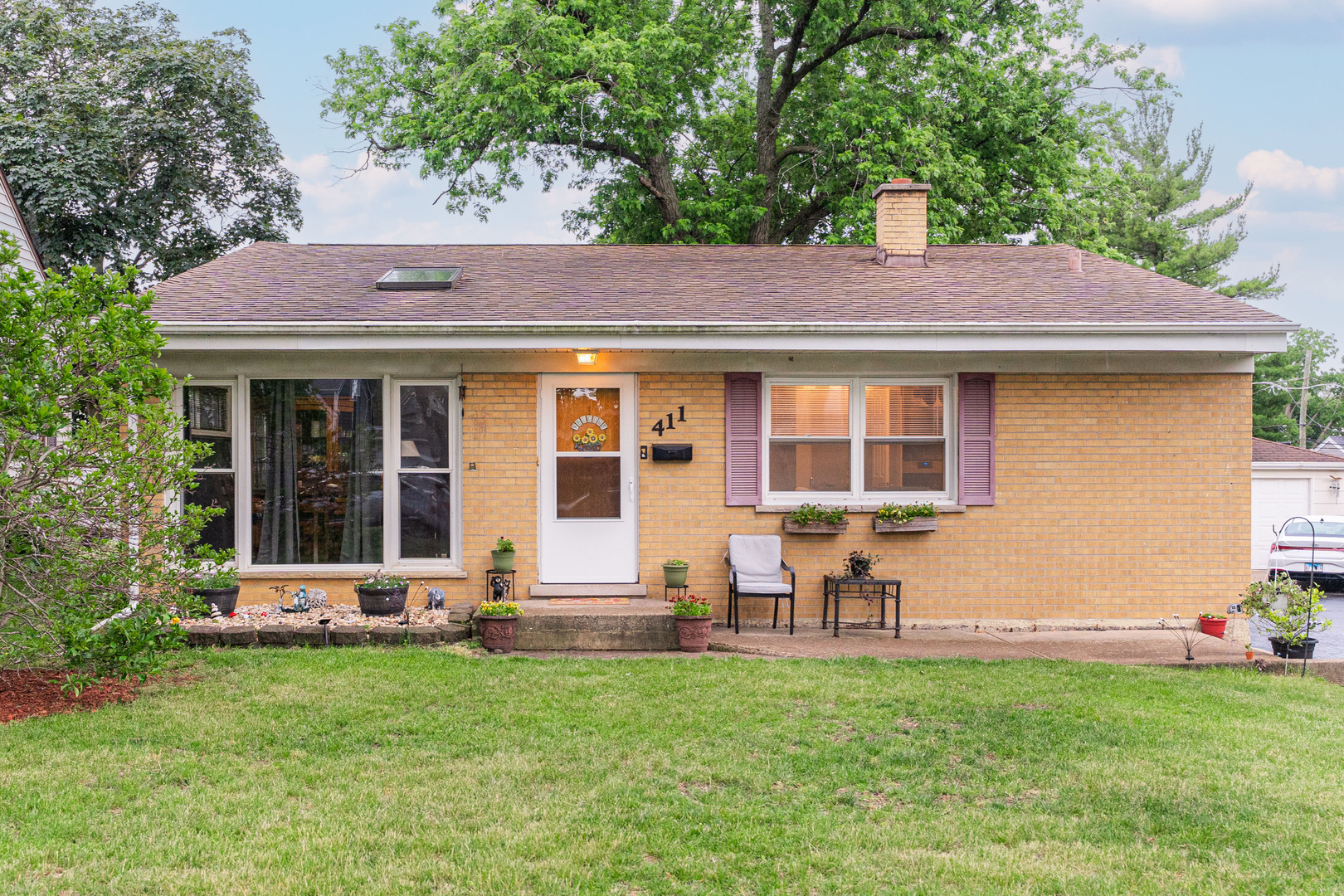 411 West Taylor Road Lombard, IL 60148 - Photo 1 of 23 Gallery Image 1