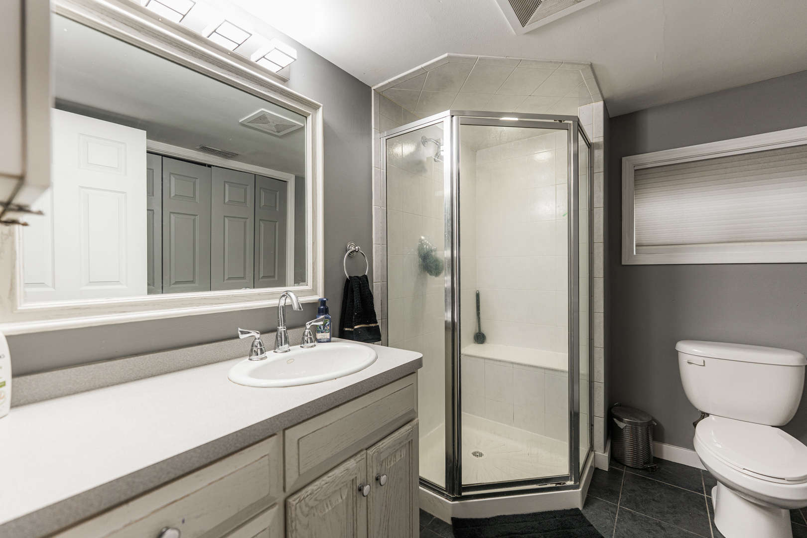 411 West Taylor Road Lombard, IL 60148 - Photo 18 of 23 Gallery Image 18
