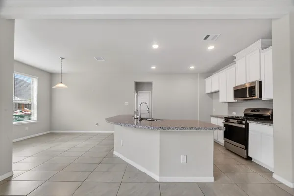 $2,290 | 2903 Painted Sunrise Trail, Houston, TX 77045