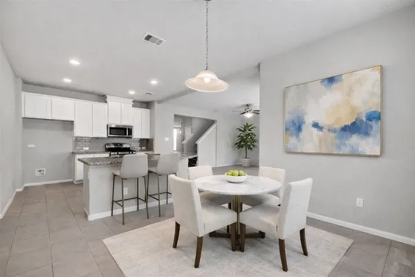 $2,290 | 2903 Painted Sunrise Trail, Houston, TX 77045