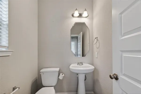 $2,290 | 2903 Painted Sunrise Trail, Houston, TX 77045