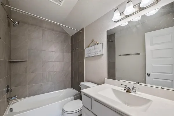 $2,290 | 2903 Painted Sunrise Trail, Houston, TX 77045