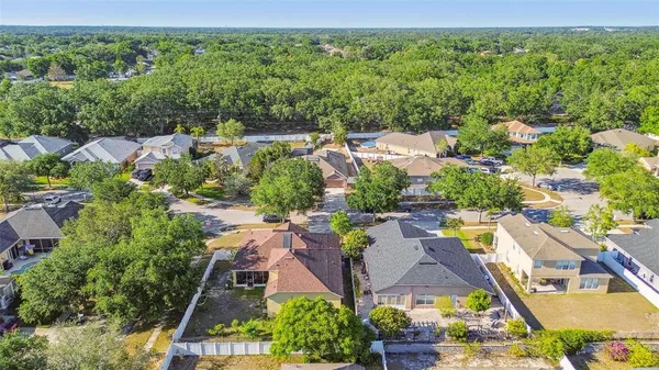 $522,500 | 1939 Heartland Circle, Valrico, FL 33594