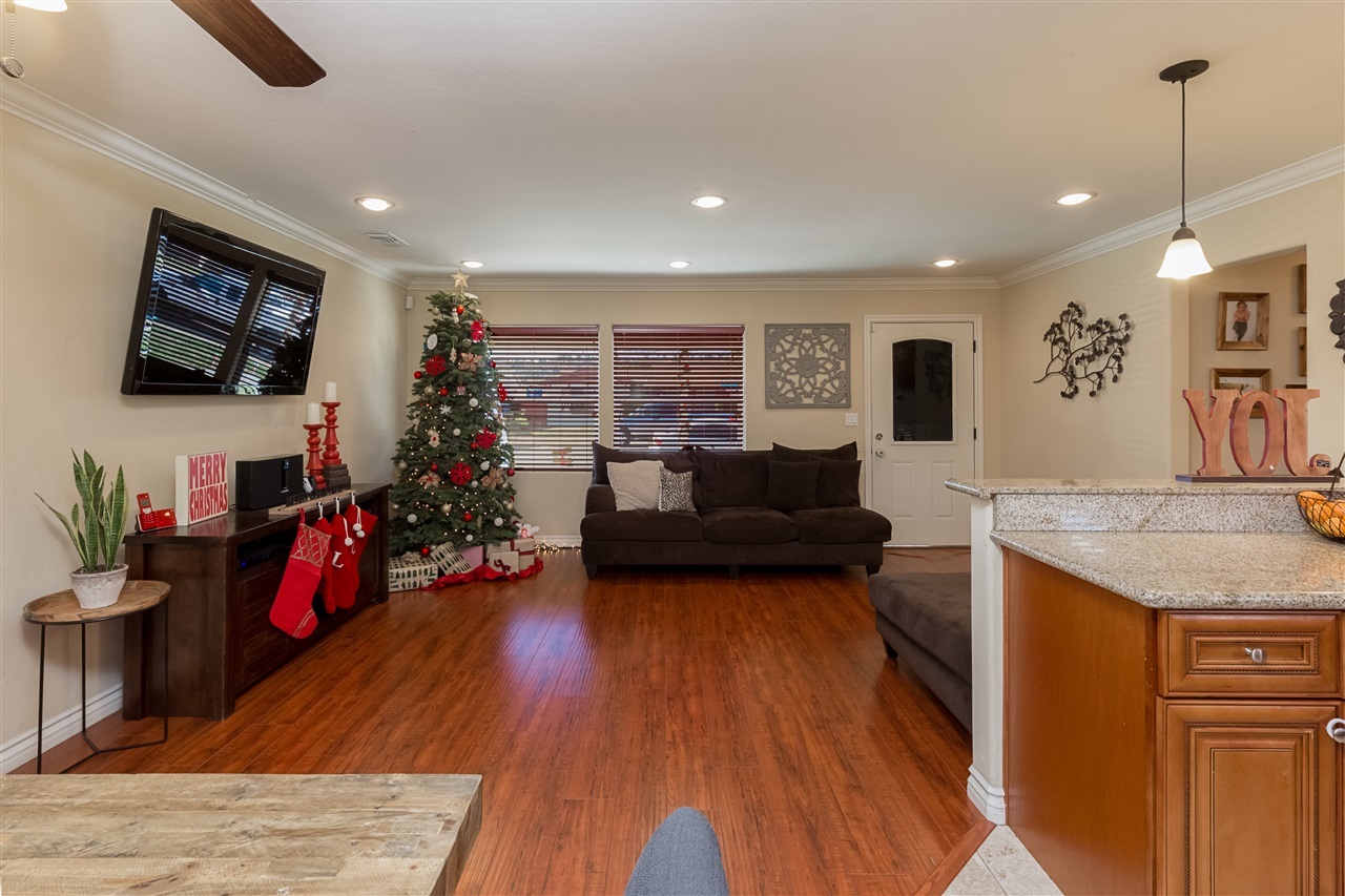 831 Broadview Street Spring Valley, CA 91977 - Photo 7 of 24 Gallery Image 7
