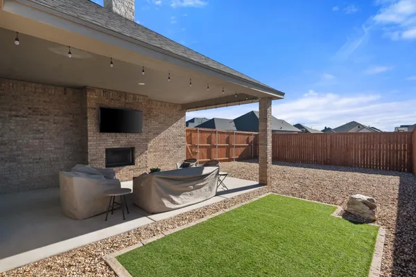 $370,000 | 7805 52nd Street, Lubbock, TX 79407