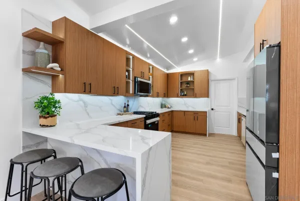 $1,649,000 | 2729 Gobat Avenue, San Diego, CA 92122