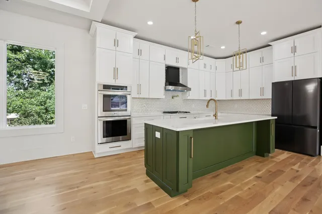 $1,185,000 | 124 B Woodmont Boulevard, Nashville, TN 37205