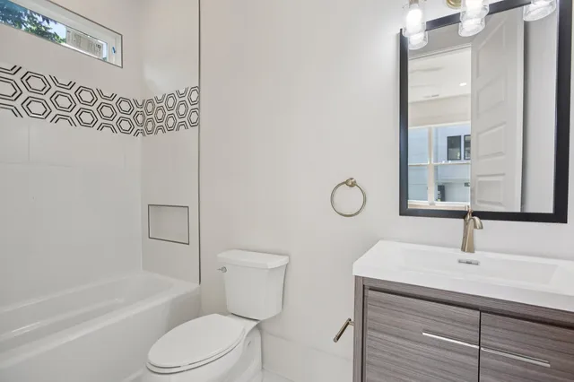 $1,185,000 | 124 B Woodmont Boulevard, Nashville, TN 37205