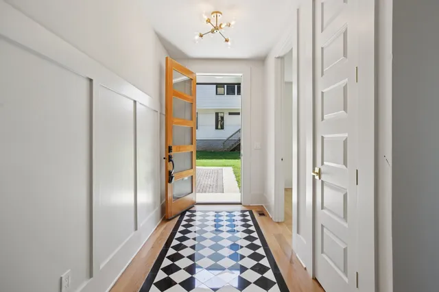 $1,185,000 | 124 B Woodmont Boulevard, Nashville, TN 37205