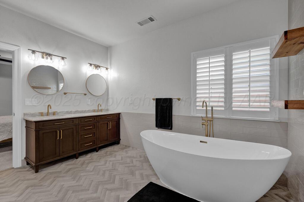 6007 Riley Elizabeth Place Amarillo, TX 79119 - Photo 16 of 33 master bathroom 2