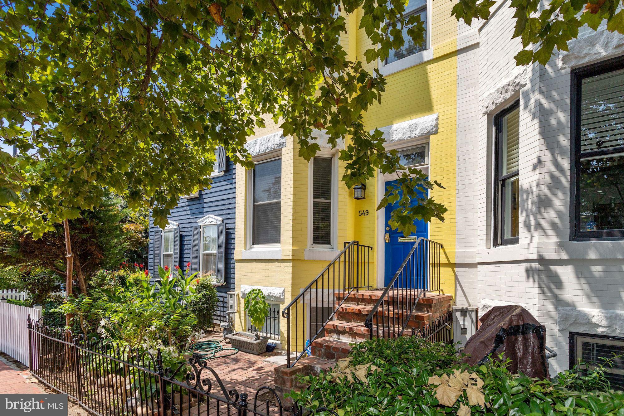 Welcome to 549 4th Street SE!