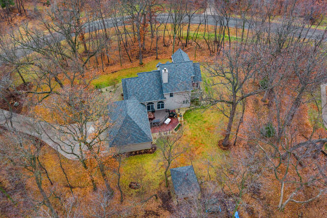 2658 East 1559th Road Ottawa, IL 61350 - Photo 13 of 53 a view of swimming pool with a backyard