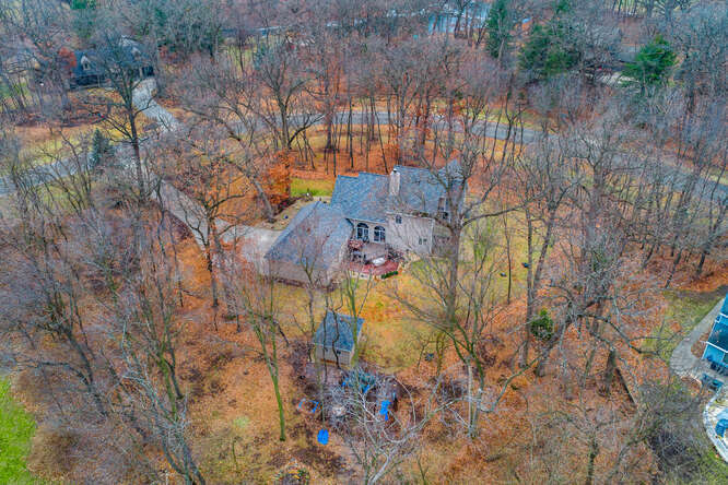 2658 East 1559th Road Ottawa, IL 61350 - Photo 53 of 53 a view of a yard with plants and trees