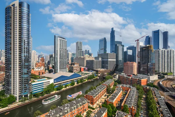 $550,000 | 501 North Clinton Street, Unit 1004, Chicago, IL 60654