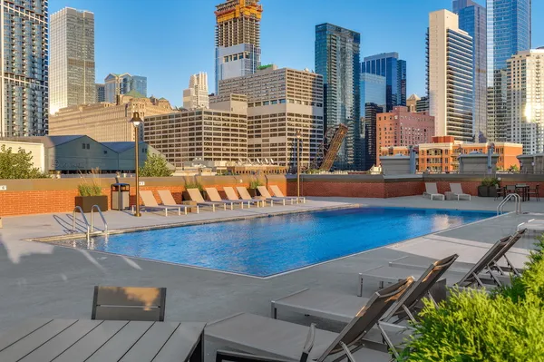 $550,000 | 501 North Clinton Street, Unit 1004, Chicago, IL 60654