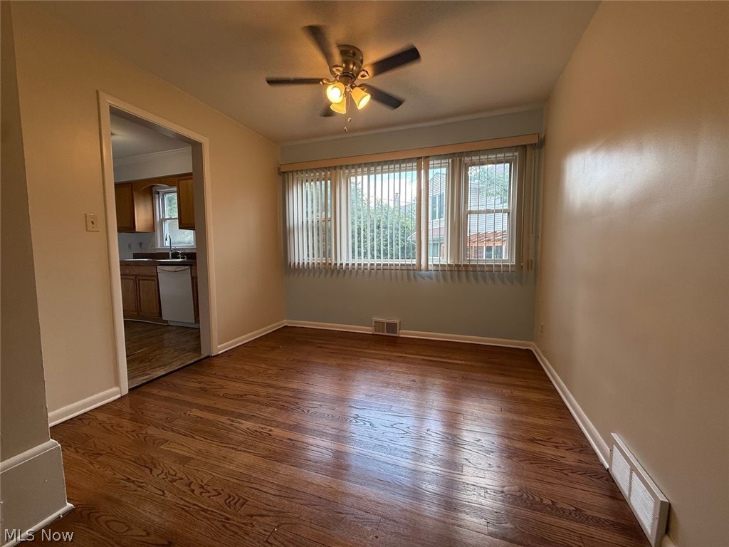 24113 East Silsby Road Beachwood, OH 44122 - Photo 4 of 28
