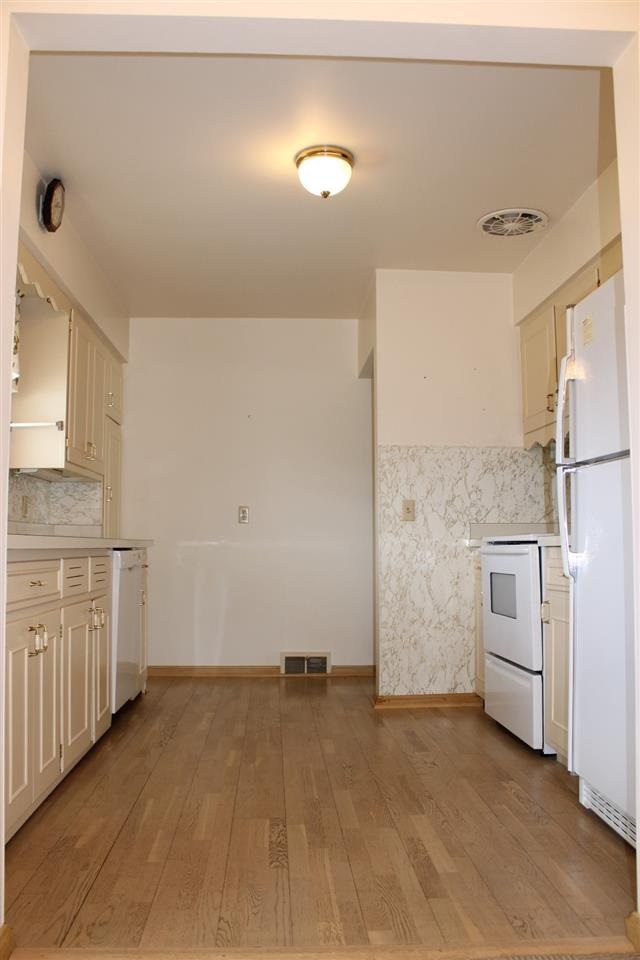 6911 Newburgh Road Evansville, IN 47715 - Photo 10 of 26 Gallery Image 10